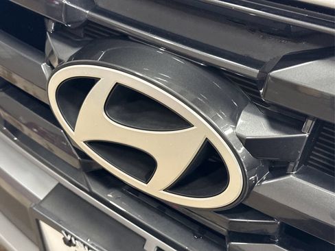 Used 2025 Hyundai Tucson SE AWD/4WD image 15