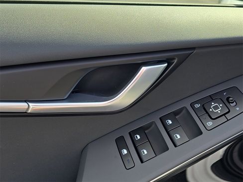New 2025 Kia Niro EX w/ EX Cold Weather Package image 20
