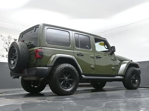 Used 2021 Jeep Wrangler Unlimited Sahara w/ Uconnect 4C Nav & Sound Group AWD/4WD image 33