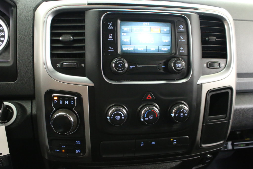 Used 2019 RAM 1500 Classic SLT AWD/4WD image 19