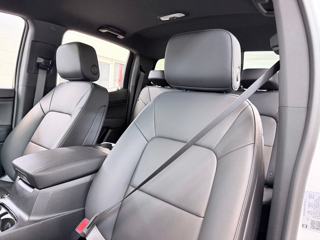 New 2026 Chevrolet Colorado LT w/ LT Convenience Package RWD image 16