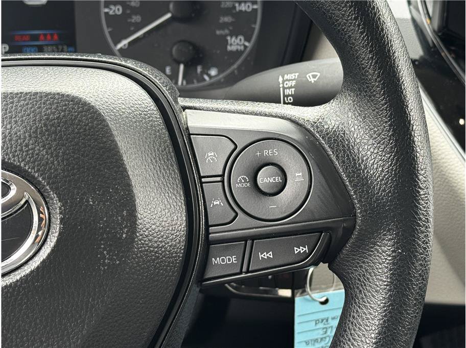 Used 2025 Toyota Corolla LE FWD image 22