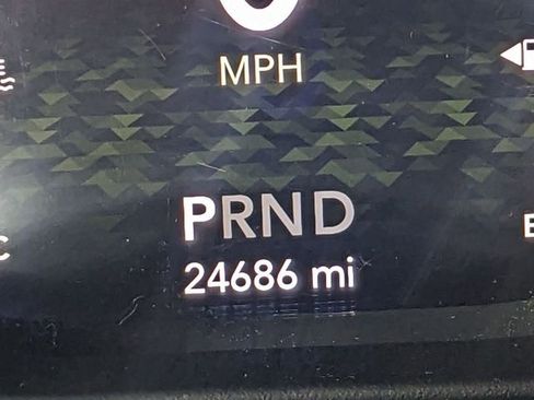 Certified 2022 Jeep Wrangler Unlimited Sahara w/ Cold Weather Group image 24