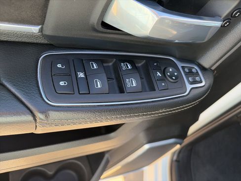 Used 2024 RAM 2500 Laramie image 14