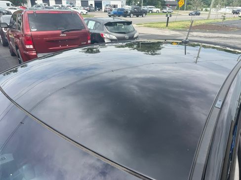 Used 2013 Hyundai Accent SE FWD image 8