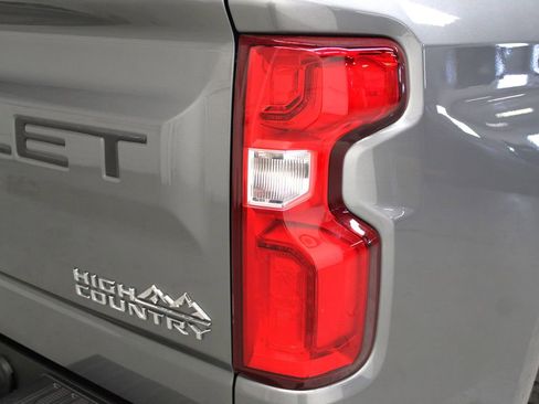 Used 2019 Chevrolet Silverado 1500 High Country w/ High Country Premium Package image 40