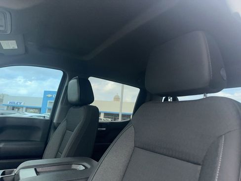 Used 2023 Chevrolet Silverado 1500 Custom image 8