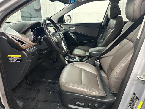 Used 2017 Hyundai Santa Fe Limited AWD/4WD image 19