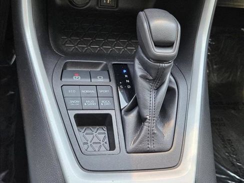 Certified 2023 Toyota RAV4 LE AWD/4WD image 13
