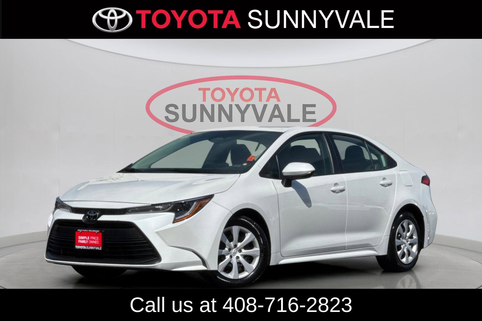 Used 2025 Toyota Corolla LE FWD image 1