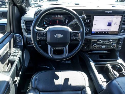 Used 2025 Ford F450 Platinum AWD/4WD image 18