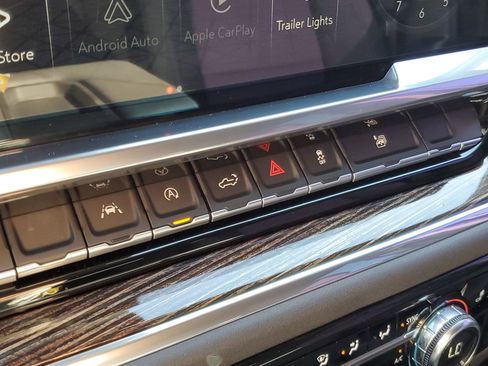 Used 2023 GMC Sierra 1500 Elevation image 28