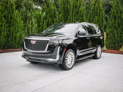 Used 2024 Cadillac Escalade Premium Luxury AWD/4WD image 5