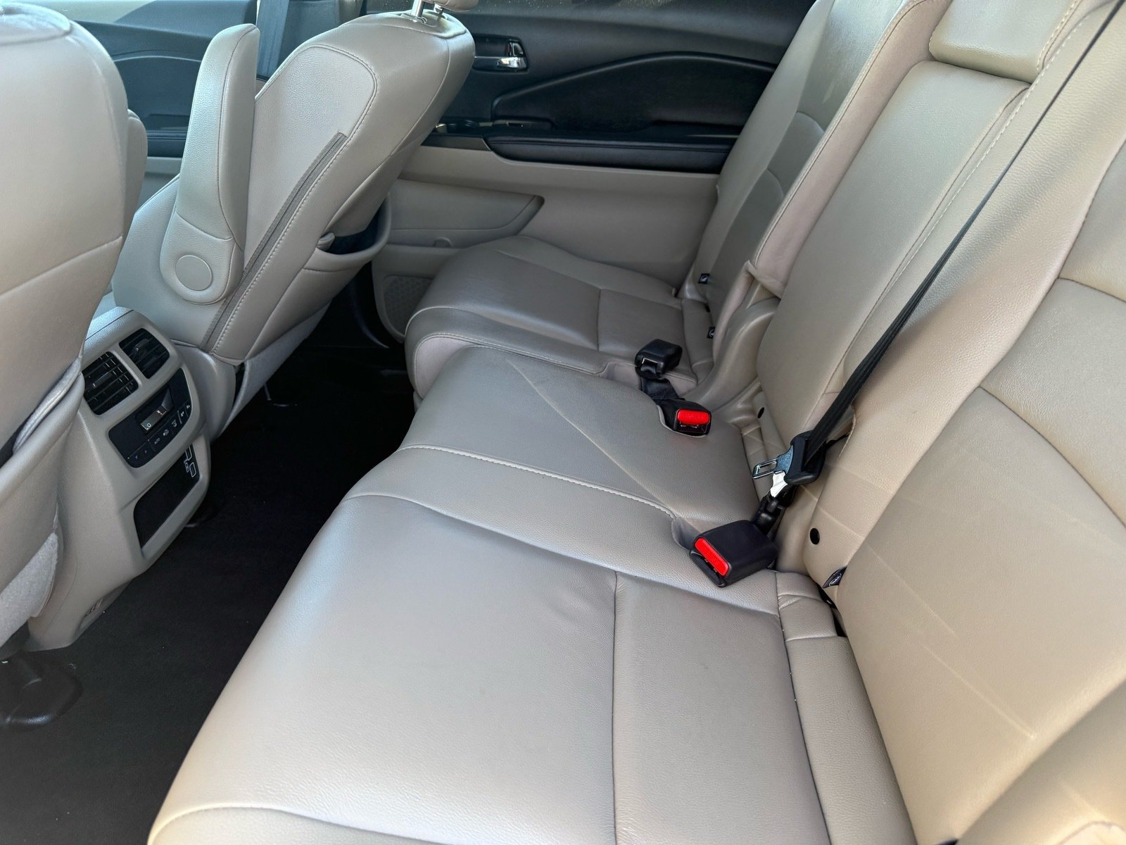 Used 2021 Honda Pilot EX-L image 27