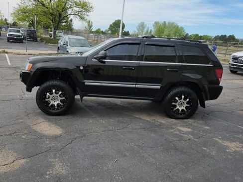 Used 2007 Jeep Grand Cherokee Limited w/ Trailer Tow Group IV AWD/4WD image 5