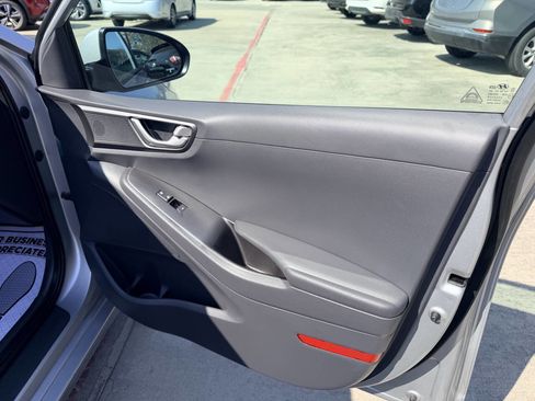 Used 2022 Hyundai Ioniq Blue image 23