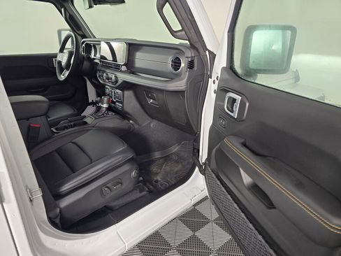 New 2025 Jeep Wrangler Sahara image 33