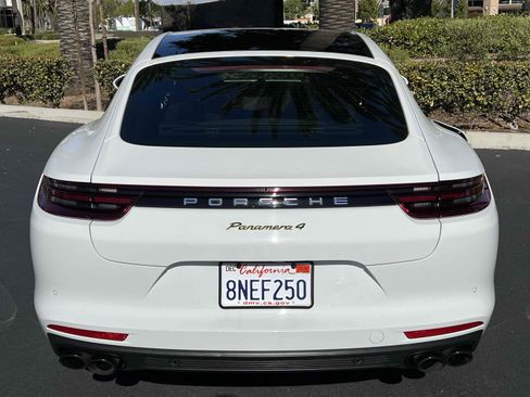 Used 2020 Porsche Panamera 4 image 18