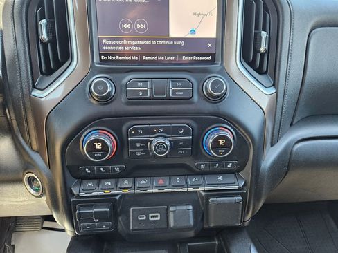Used 2019 Chevrolet Silverado 1500 High Country w/ Technology Package AWD/4WD image 17