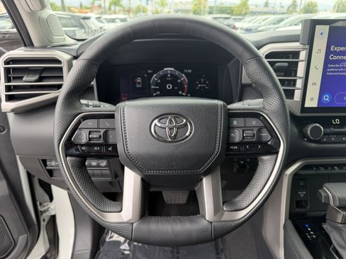 Used 2024 Toyota Tundra Limited AWD/4WD image 19