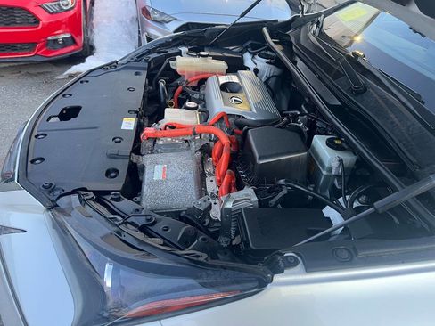 Used 2017 Lexus NX 300h AWD w/ Premium Package image 38