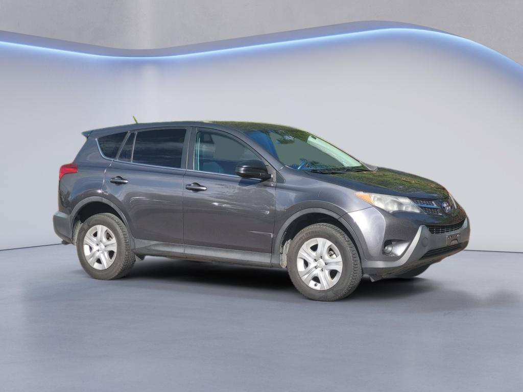 Used 2014 Toyota RAV4 LE AWD/4WD image 3