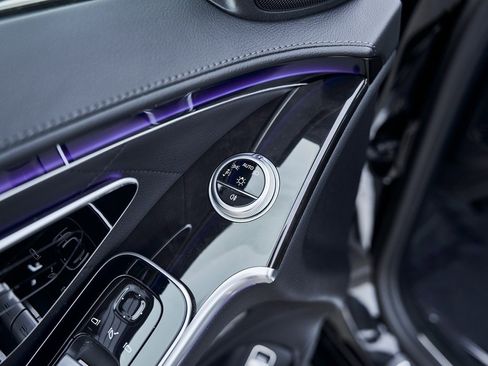 Used 2024 Mercedes-Benz S 580 4MATIC Sedan w/ AMG Line image 35