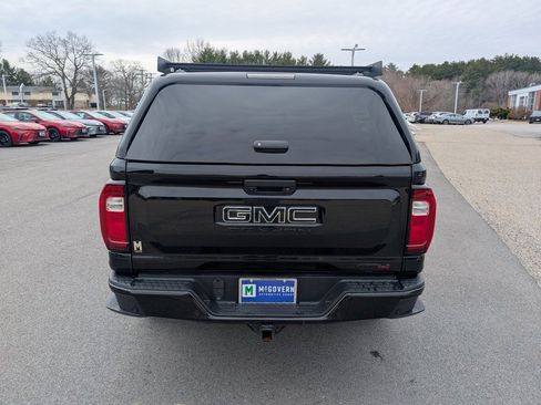 Used 2023 GMC Canyon AT4 w/ AT4 Premium Package image 4