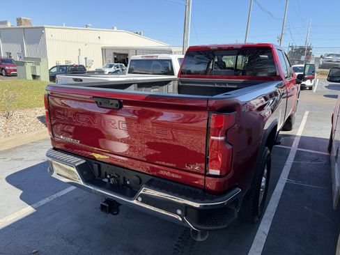 New 2026 Chevrolet Silverado 3500 LTZ w/ LTZ Premium Package image 7