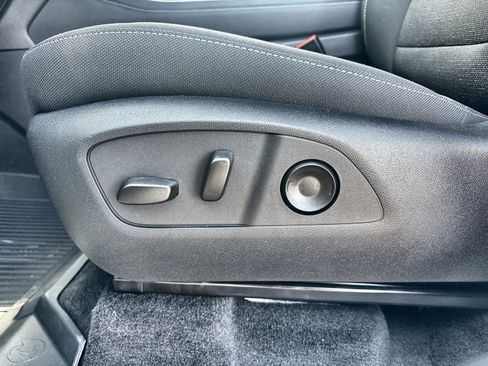 New 2026 Chevrolet Traverse LT w/ Midnight/Sport Edition AWD/4WD image 20