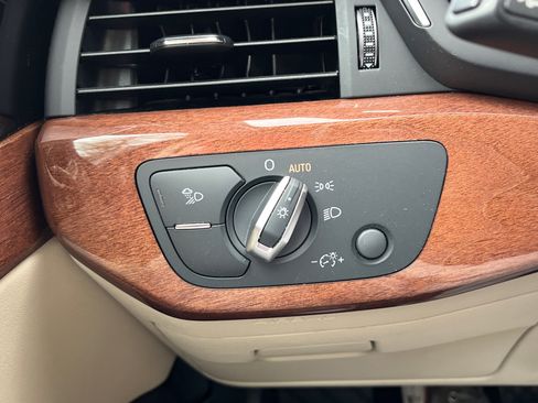 Used 2022 Audi A4 2.0T Premium w/ Convenience Package image 21