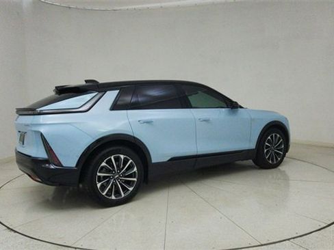 Used 2025 Cadillac Lyriq Sport image 71