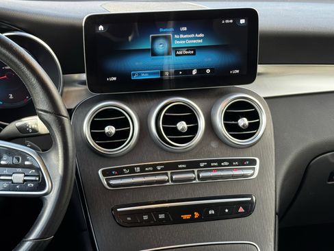 Used 2022 Mercedes-Benz GLC 300 image 17