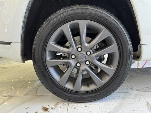 Used 2019 Jeep Grand Cherokee High Altitude image 36