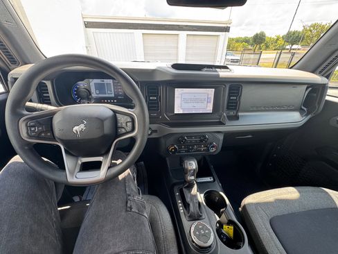 Used 2022 Ford Bronco 4-Door image 11