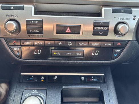 Used 2014 Lexus ES 350 w/ Premium Package FWD image 23