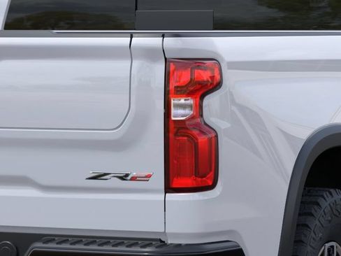 New 2026 Chevrolet Silverado 1500 ZR2 AWD/4WD image 11