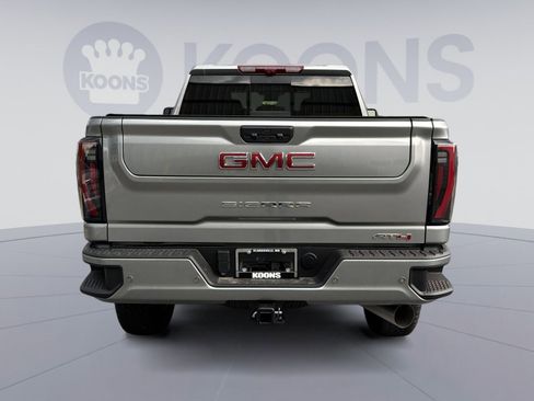 New 2026 GMC Sierra 2500 AT4 w/ AT4 Premium Plus Package AWD/4WD image 4