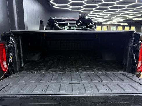 Used 2020 GMC Sierra 3500 Denali w/ Denali Ultimate Package image 28