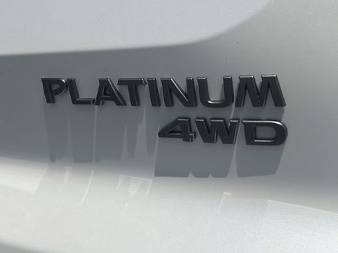 New 2026 Nissan Pathfinder Platinum AWD/4WD image 34