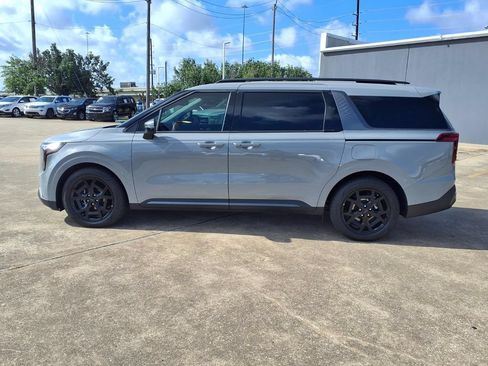 Certified 2026 Kia Carnival SX Prestige FWD image 5