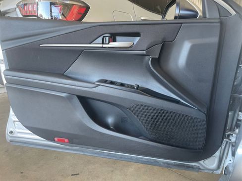 Used 2025 Toyota Camry LE image 20