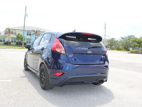 Used 2016 Ford Fiesta ST FWD image 4