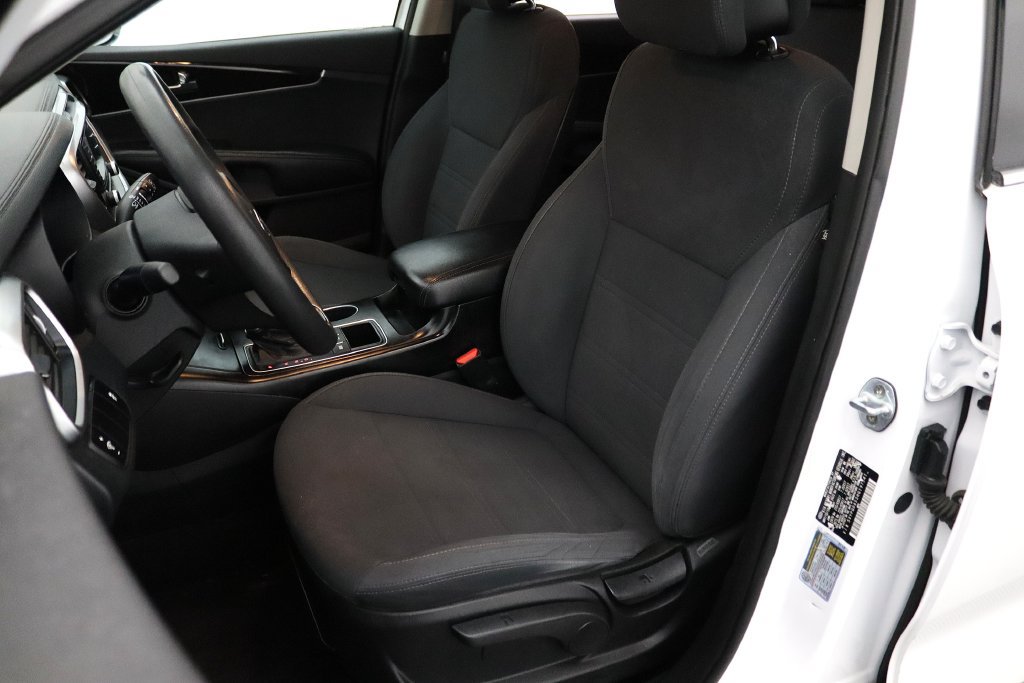 Used 2017 Kia Sorento AWD image 11