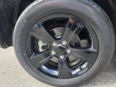 Used 2015 Jeep Patriot Sport w/ Power Value Group image 9