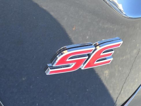 Used 2022 Toyota Corolla SE image 13