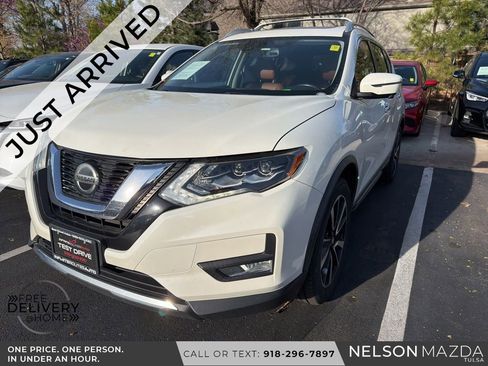 Used 2018 Nissan Rogue SL w/ Premium Package image 1