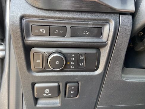 Used 2021 Ford F150 Lariat RWD image 47