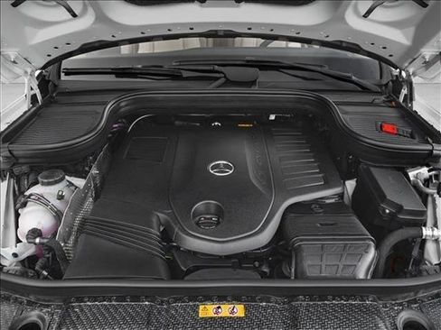 New 2026 Mercedes-Benz GLS 450 4MATIC image 8