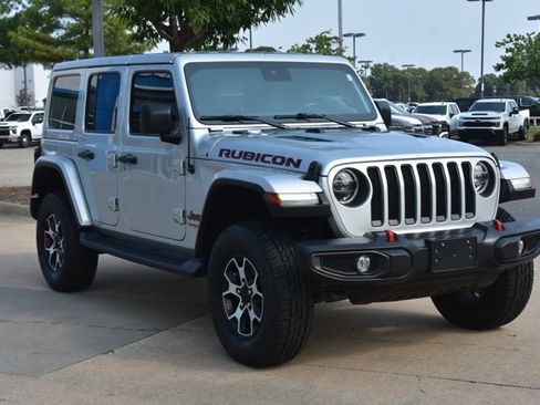 Used 2022 Jeep Wrangler Unlimited Rubicon w/ LED Lighting Group AWD/4WD image 3